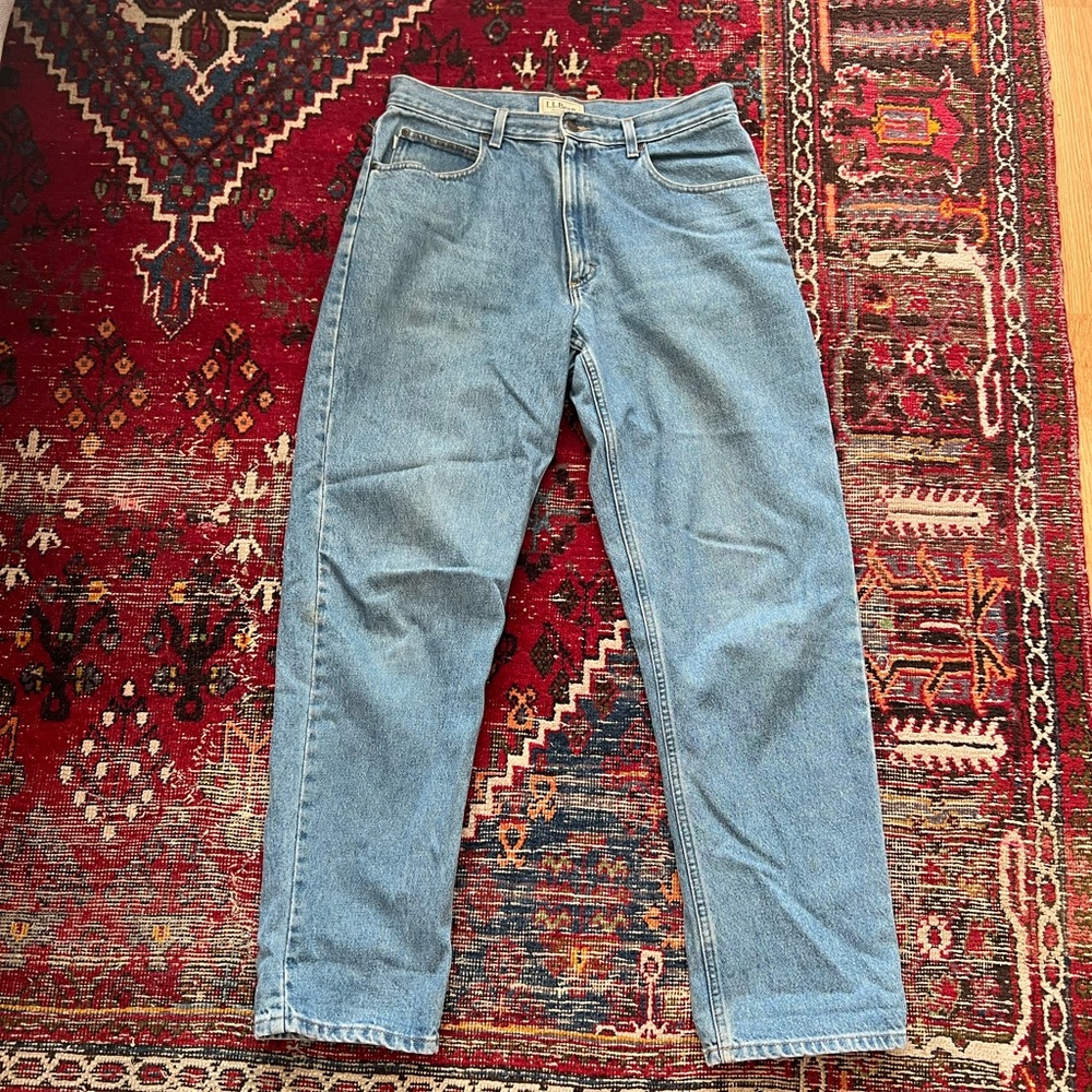 LL Bean Relaxed Fit Jeans 33x32